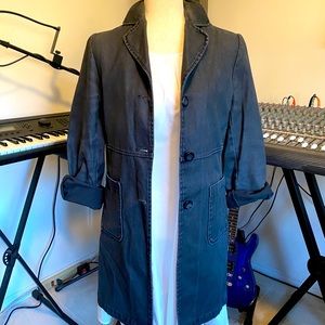 Black distressed trench coat!!